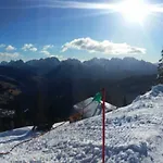 La Pineta 3* بادولا