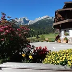 La Pineta 3* بادولا