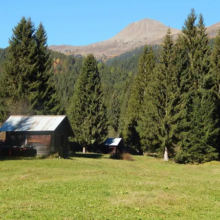 La Pineta بيت ضيافة بادولا